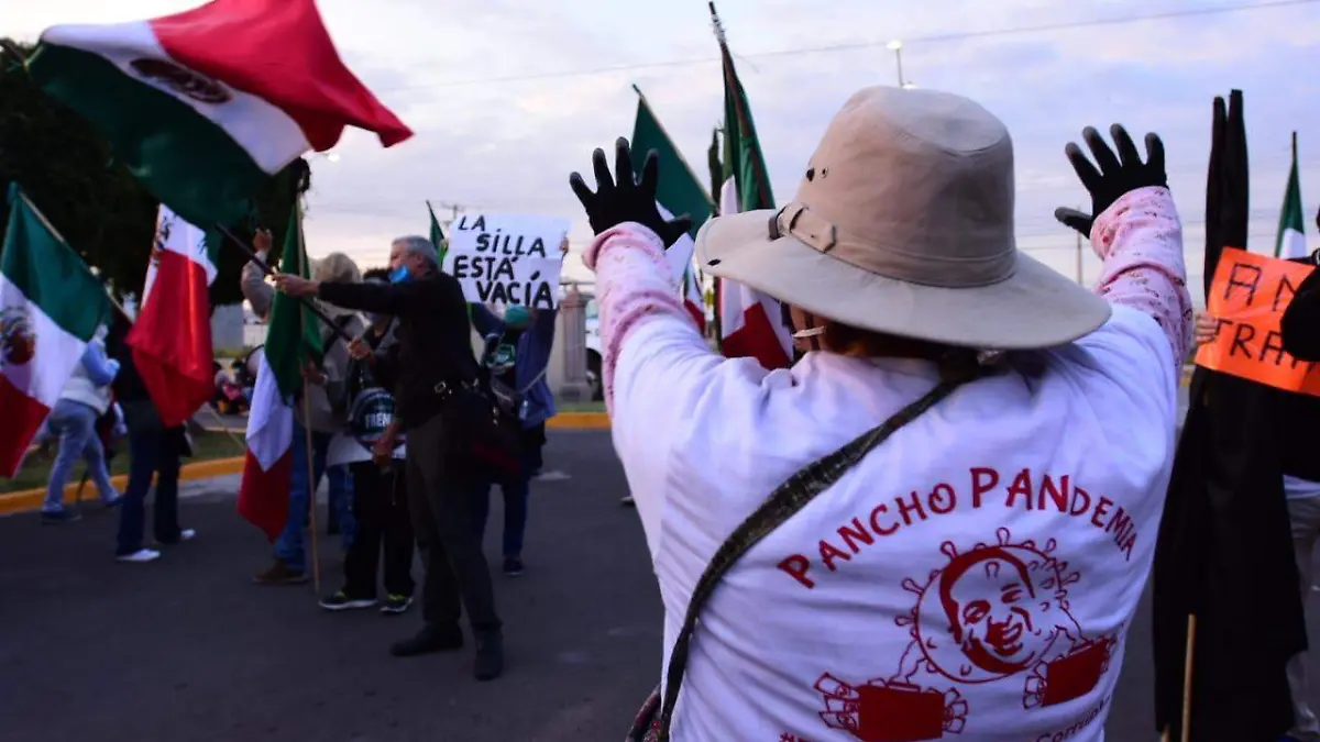 PLAYERAS EN CONTRA DEL GOBERNADOR